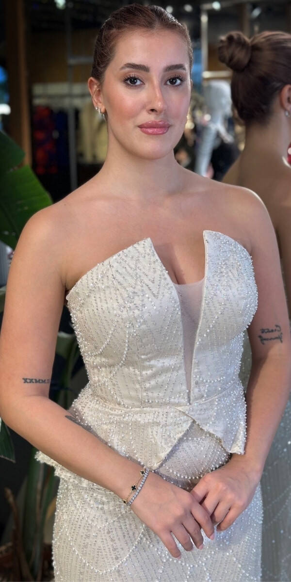 Bej Straplez Yaka Sırt Dekolteli Düz Kesim Pullu Boncuklu Uzun Abiye Elbise 11116-01 - 3