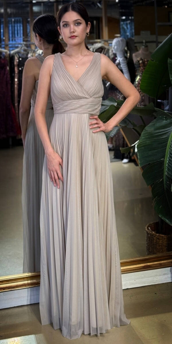 Bej V Yaka Kalın Askı Kloş Etekli Şifon Uzun Abiye Elbise 11098-04 - 1