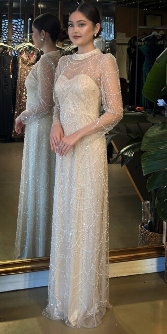 Bej Yuvarlak Yaka Uzun Kollu Düz Kesim Pullu Boncuklu Uzun Abiye Elbise 11130-03 - 2