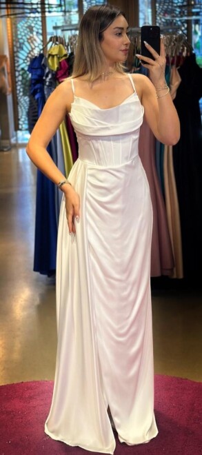 Beyaz İnce Askılı Yırtmaçlı Düz Kesim Saten Uzun Abiye Elbise 7564 - abiyeniall