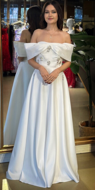 Beyaz Madonna Yaka Taş Detaylı Kloş Etekli Saten Uzun Abiye Elbise 11063-09 - abiyeniall