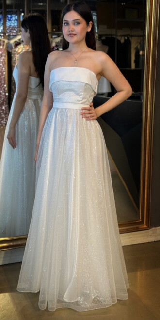 Beyaz Straplez Yaka Kloş Etekli Tül Uzun Abiye Elbise 7743 - abiyeniall