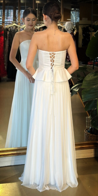 Beyaz Straplez Yaka Sırt Dekolteli Kloş Etekli Şifon Uzun Abiye Elbise 11140-02 - 4