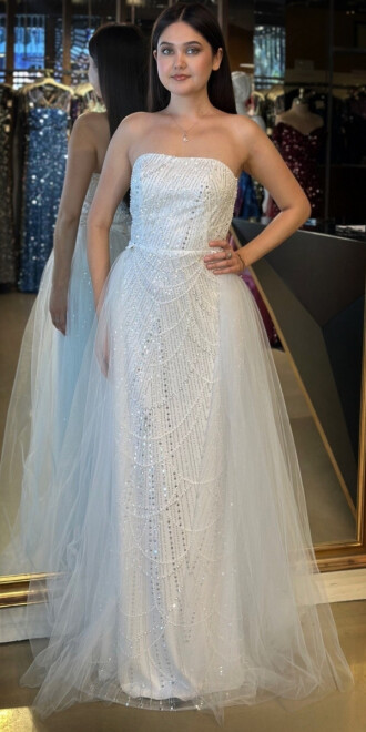 Beyaz Straplez Yaka Tül Pelerin Etekli Pullu Boncuklu Uzun Abiye Elbise 7705 - abiyeniall