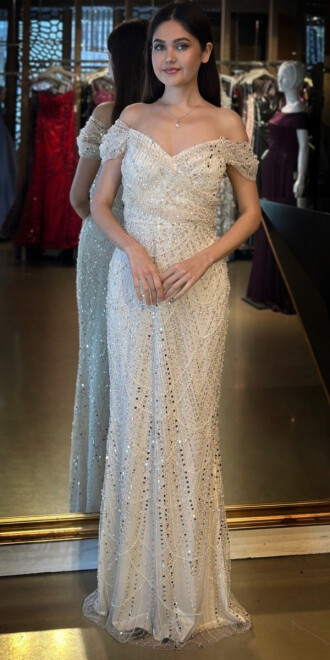 Ekru Sırt Dekolteli Düz Kesim Pullu Boncuklu Uzun Abiye Elbise 11044 - abiyeniall