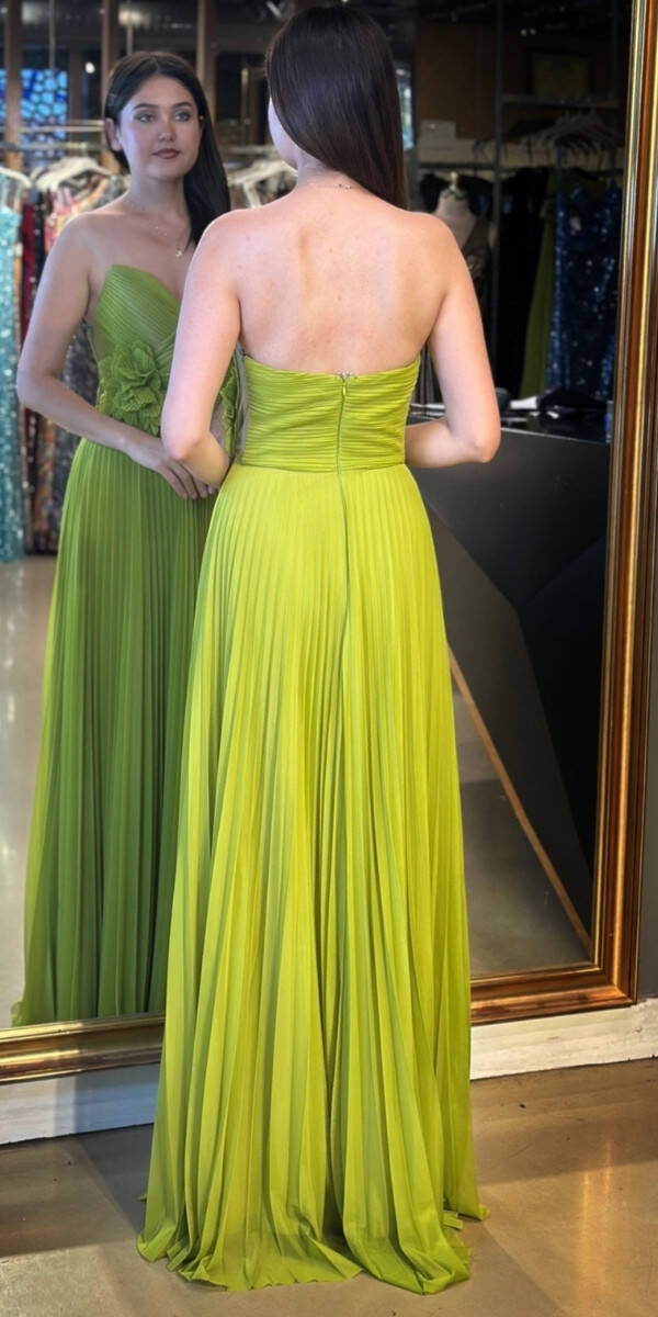 Fıstık Yeşili Straplez Yaka Çiçek Detaylı Kloş Etekli Tül Uzun Abiye Elbise 11003 - 5