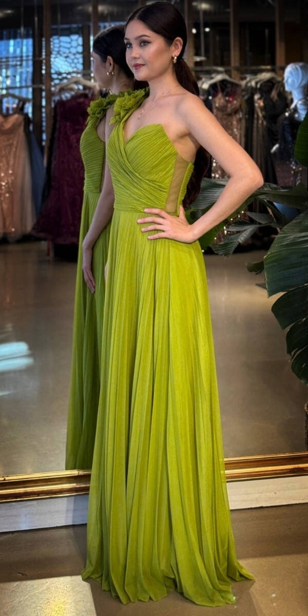 Fıstık Yeşili Tek Omuzlu Kloş Etekli Şifon Tül Uzun Abiye Elbise 11081-03 - 2