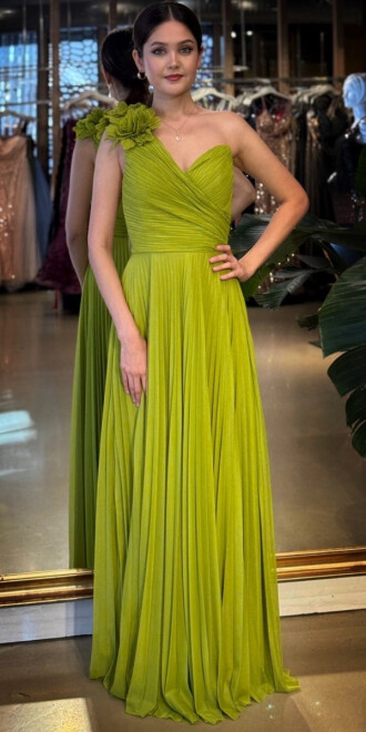 Fıstık Yeşili Tek Omuzlu Kloş Etekli Şifon Tül Uzun Abiye Elbise 11081-03 - abiyeniall