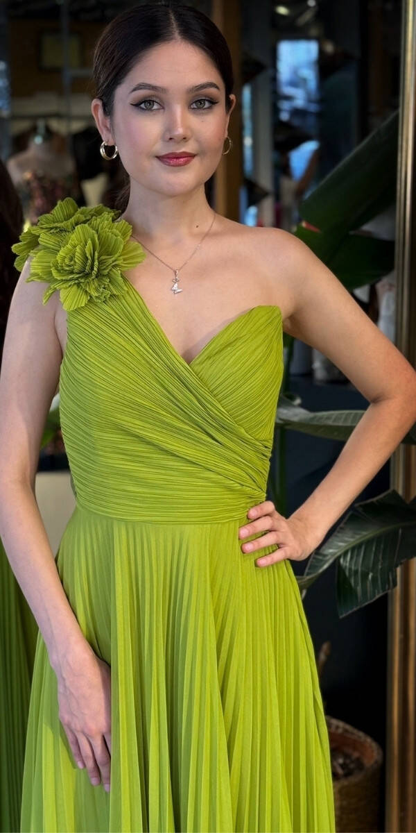 Fıstık Yeşili Tek Omuzlu Kloş Etekli Şifon Tül Uzun Abiye Elbise 11081-03 - 3