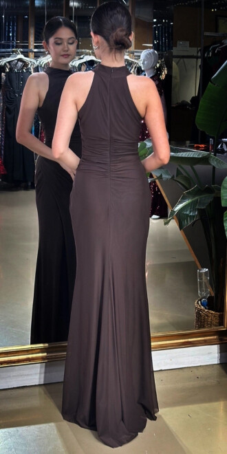 Kahverengi Halter Yaka Yırtmaçlı Düz Kesim Likralı Tül Uzun Abiye Elbise 11084-15 - 5