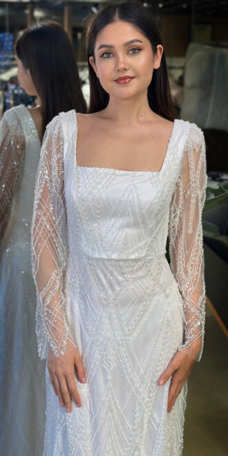 Kırık Beyaz Kare Yaka Uzun Kollu Kloş Etekli Pullu Boncuklu Uzun Abiye Elbise 11047-17 - 3