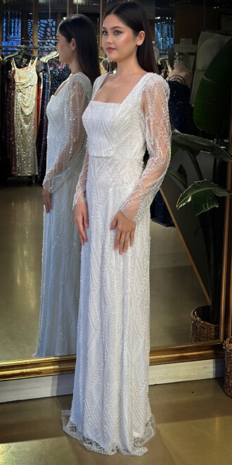 Kırık Beyaz Kare Yaka Uzun Kollu Kloş Etekli Pullu Boncuklu Uzun Abiye Elbise 11047-17 - 2