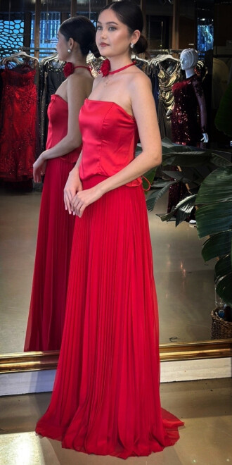 Kırmızı Straplez Yaka Çiçek Detaylı Kloş Etekli Tül Uzun Abiye Elbise 11153-03 - 2