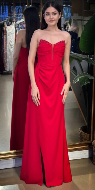 Kırmızı Straplez Yaka Taş Detaylı Anvelop Yırtmaçlı Düz Kesim Krep Uzun Abiye Elbise 11109-01 - abiyeniall