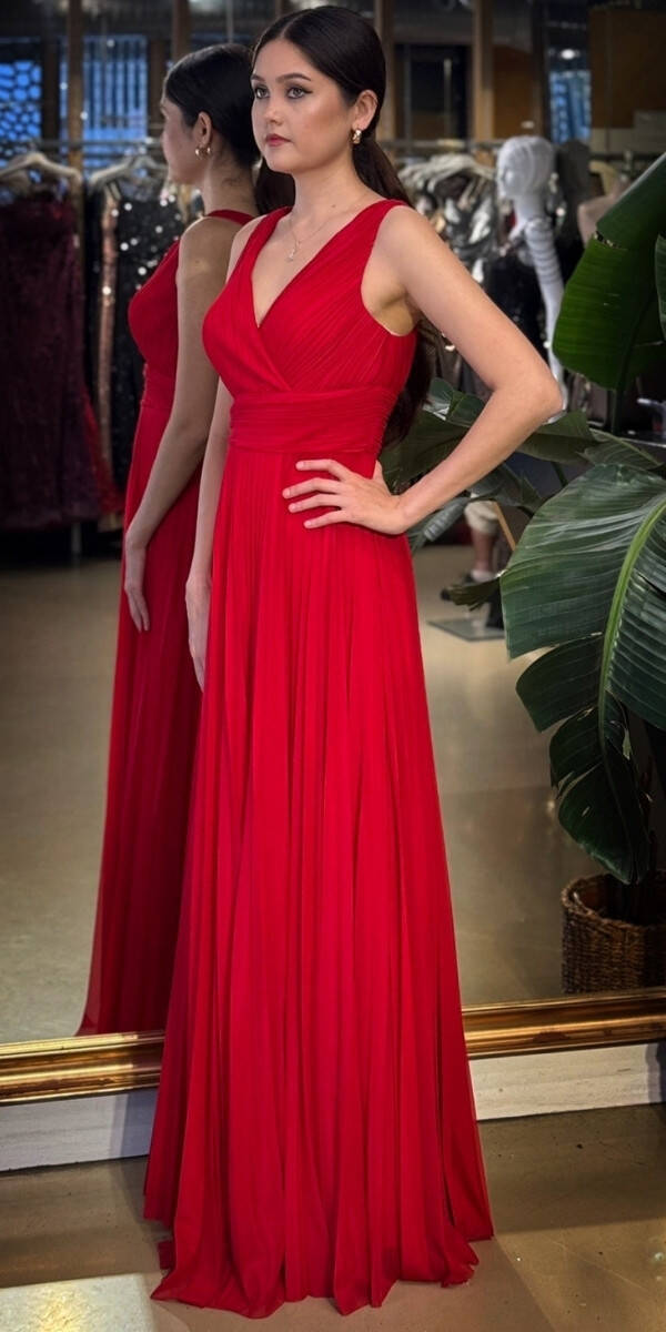 Kırmızı V Yaka Kalın Askı Kloş Etekli Şifon Uzun Abiye Elbise 11098-01 - 2