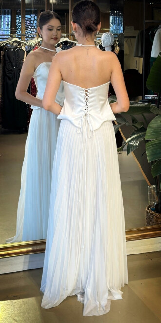 Krem Straplez Yaka Çiçek Detaylı Kloş Etekli Tül Uzun Abiye Elbise 11153-02 - 5