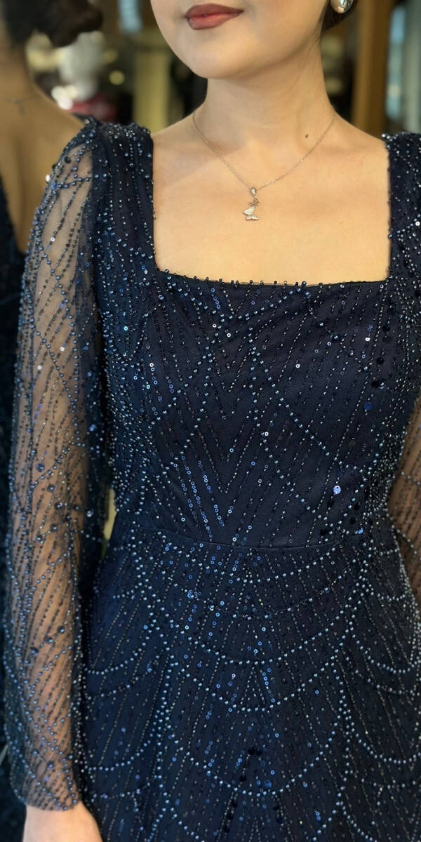 Lacivert Kare Yaka Uzun Kollu Kloş Etekli Pullu Boncuklu Uzun Abiye Elbise 11047-04 - 4