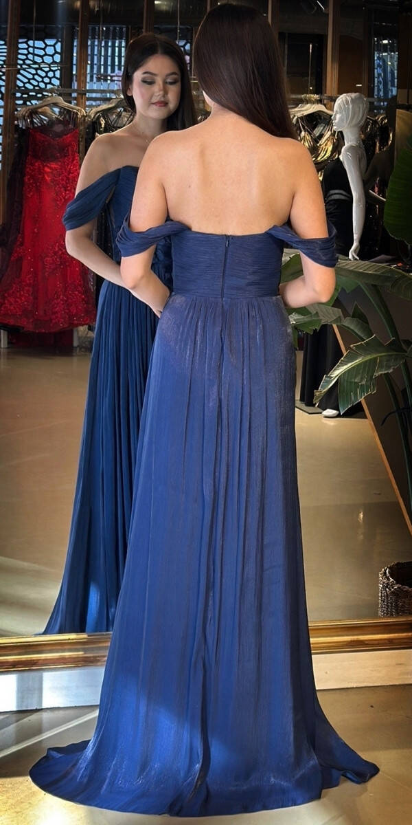 Lacivert Madonna Yaka Çiçek Detaylı Kloş Etekli Likralı Tül Uzun Abiye Elbise 11073-01 - 5