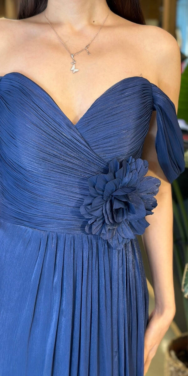 Lacivert Madonna Yaka Çiçek Detaylı Kloş Etekli Likralı Tül Uzun Abiye Elbise 11073-01 - 4