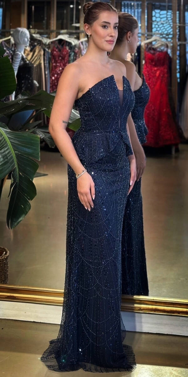 Lacivert Straplez Yaka Sırt Dekolteli Düz Kesim Pullu Boncuklu Uzun Abiye Elbise 11116-03 - 2