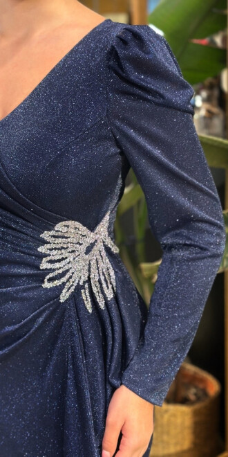 Lacivert V Yaka Uzun Kollu Taş Detaylı Anvelop Yırtmaçlı Düz Kesim Simli Uzun Abiye Elbise 7616 - 3