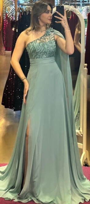 Mint Tek Omuzlu Çiçek Detaylı Yırtmaçlı Kloş Etekli Şifon Uzun Abiye Elbise 7505 - abiyeniall