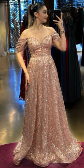 Pudra Renk Boncuk İşlemeli Madonna Yaka Kloş Etekli Simli Uzun Abiye Elbise 7547 - abiyeniall