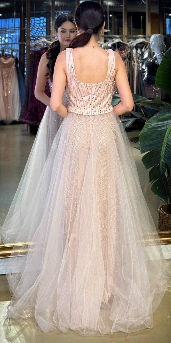 Pudra Renk Kare Yaka Kalın Askı Çıkarılabilir Kuyruk Pullu Boncuklu Uzun Abiye Elbise 11055-02 - 4