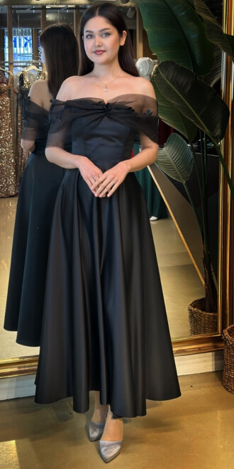 Siyah Çiçek Detaylı Kloş Etekli Saten Midi Abiye Elbise 7769 - abiyeniall