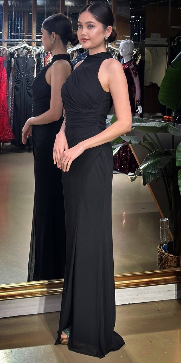 Siyah Halter Yaka Yırtmaçlı Düz Kesim Likralı Tül Uzun Abiye Elbise 11084-04 - 2