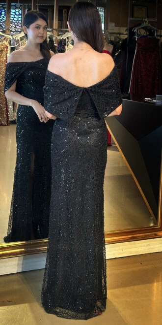 Siyah Madonna Yaka Yırtmaçlı Düz Kesim Pullu Boncuklu Uzun Abiye Elbise 11026 - 5