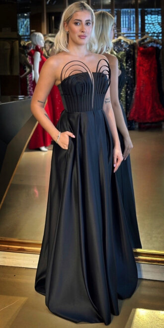 Siyah Straplez Yaka Sırt Dekolteli Kloş Etekli Saten Uzun Abiye Elbise 11088 - abiyeniall