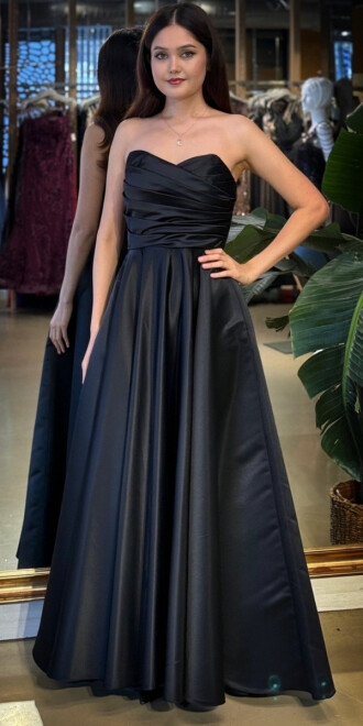 Siyah Straplez Yaka Sırt Dekolteli Kloş Etekli Saten Uzun Abiye Elbise 11120-04 - abiyeniall