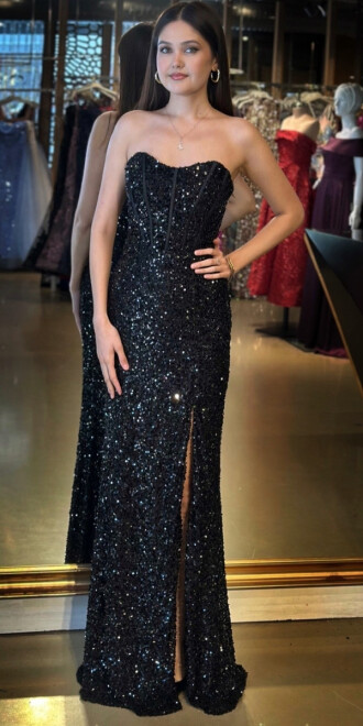 Siyah Straplez Yaka Sırt Dekolteli Yırtmaçlı Düz Kesim Payet Uzun Abiye Elbise 11093 - abiyeniall