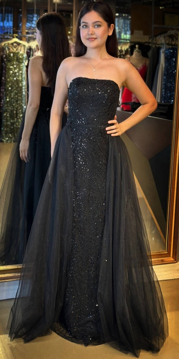 Siyah Straplez Yaka Tül Pelerin Etekli Pullu Boncuklu Uzun Abiye Elbise 7705 - 1