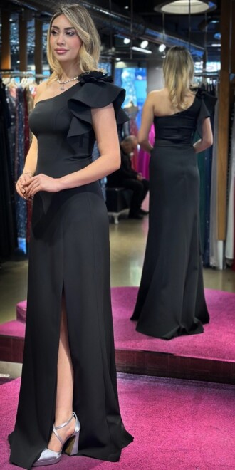 Siyah Tek Omuzlu Çiçek Detaylı Yırtmaçlı Düz Kesim Krep Uzun Abiye Elbise 7658 - abiyeniall