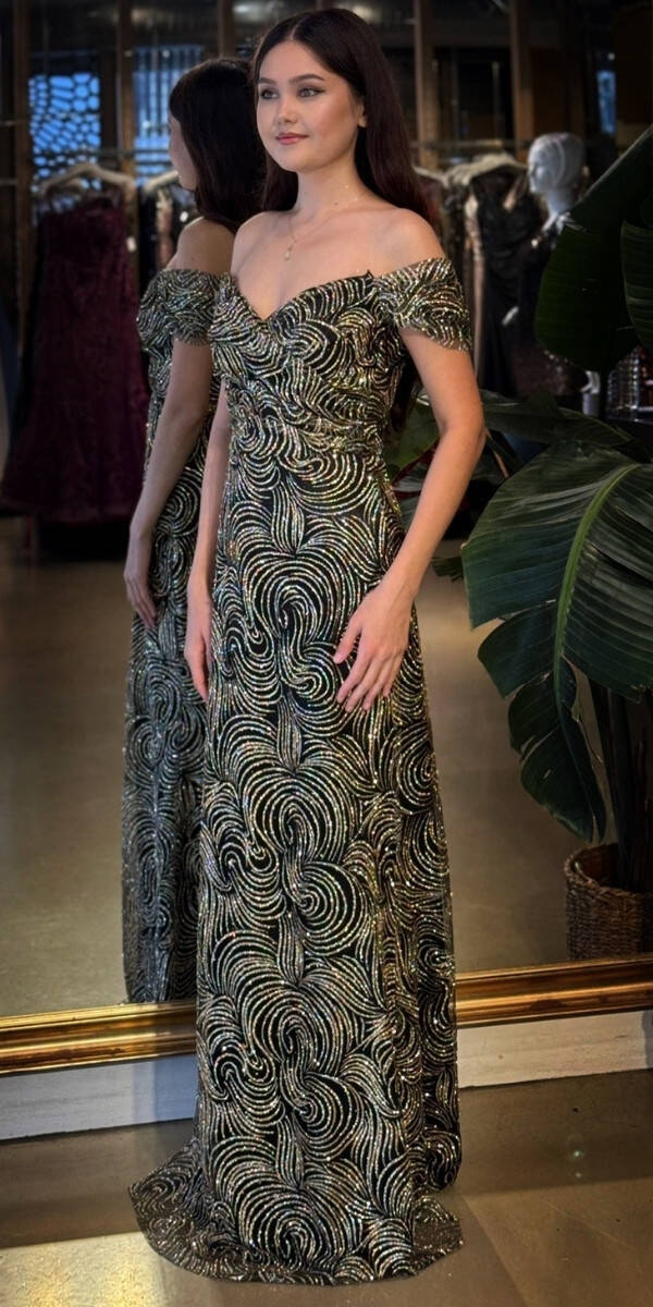 Siyah&Gold Madonna Yaka Sırt Dekolteli Düz Kesim Simli Uzun Abiye Elbise 11113-02 - 2