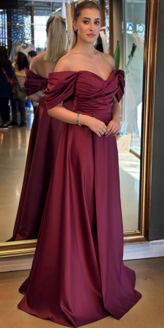 Vişne Renk Düşük Kollu Anvelop Yırtmaçlı Kloş Etekli Saten Uzun Abiye Elbise 7568 - abiyeniall