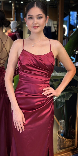 Vişne Renk Yuvarlak Yaka Askılı Sırt Dekolteli Yırtmaçlı Düz Kesim Saten Uzun Abiye Elbise 11105-05 - 3