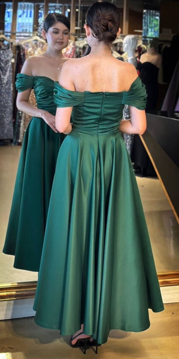 Yeşil Madonna Yaka Kloş Etekli Saten Midi Abiye Elbise 7672 - 5