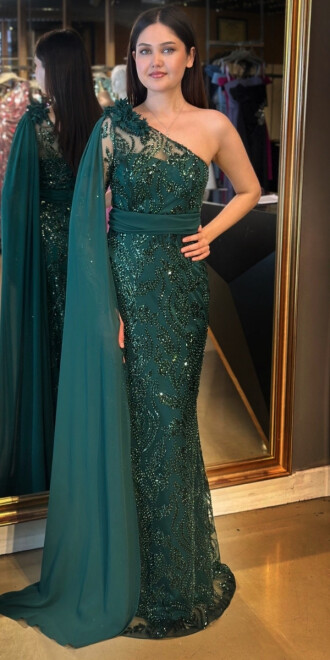 Yeşil Tek Omuzlu Çiçek Detaylı Düz Kesim Pullu Boncuklu Uzun Abiye Elbise 7704 - abiyeniall